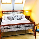 Stara Szkola Boutique Hotel 3*