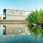 Stara Szkola Boutique Отель 3*