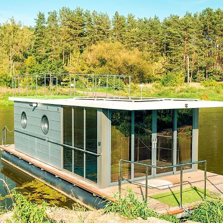 Stara Szkoła Boutique Hotel 3*