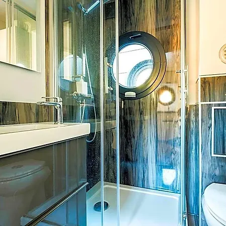 Stara Szkola Boutique Hotel 3*