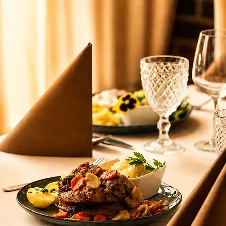 Stara Szkola Boutique Hotel
