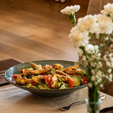 Stara Szkola Boutique Hotel 3*