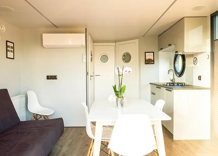 Отель Stara Szkola Boutique 3*